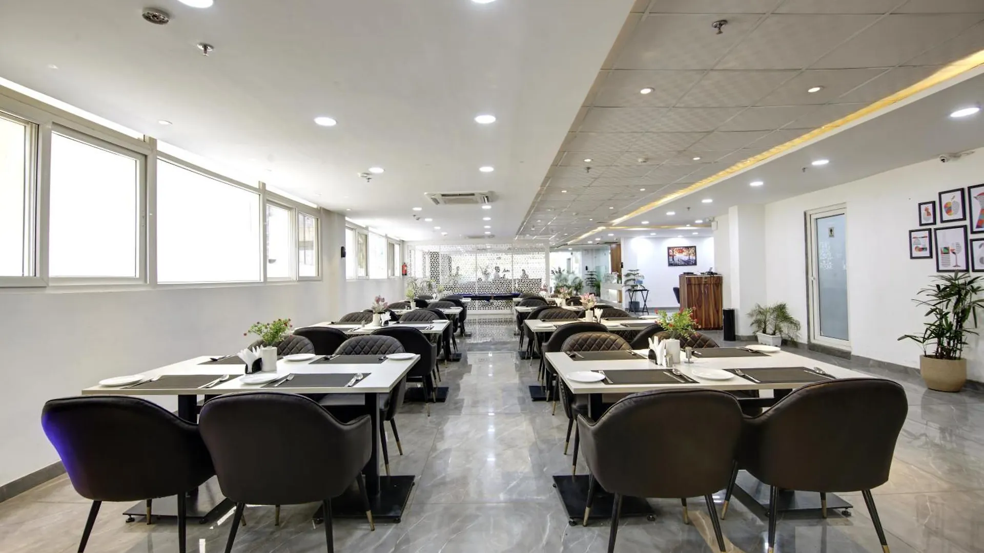 Flxho Cyber One - Hotel And Banquet- Dlf Cyber City Гургаон 3*,  Индия