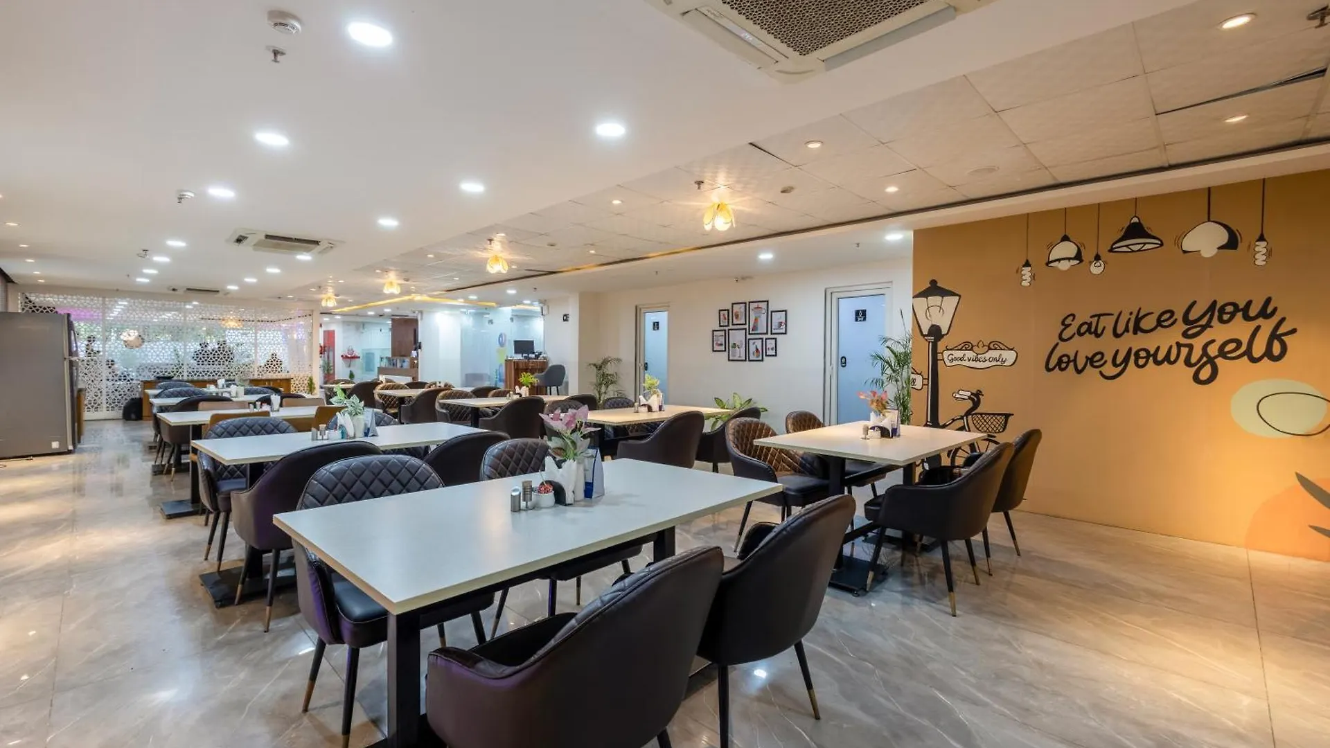 Flxho Cyber One - Hotel And Banquet- Dlf Cyber City Гургаон