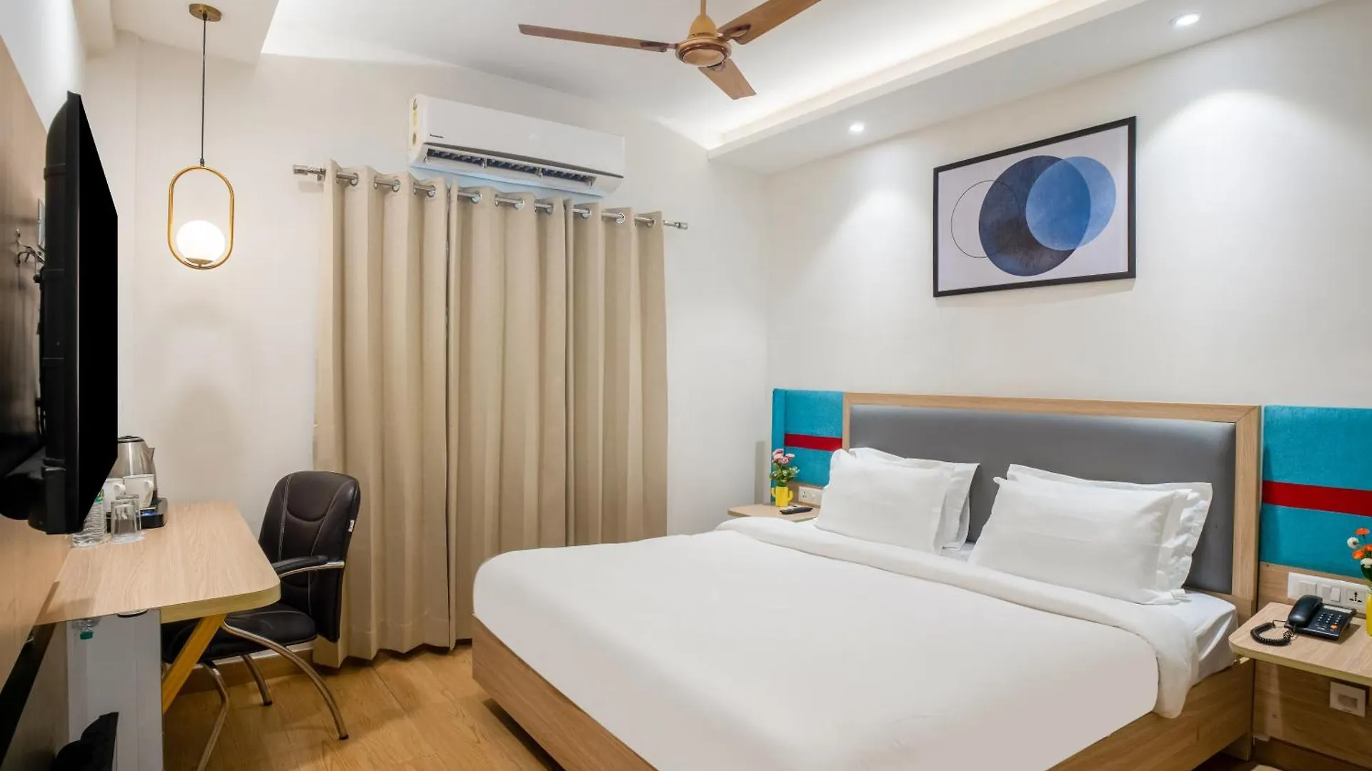 Flxho Cyber One - Hotel And Banquet- Dlf Cyber City Гургаон 3*,